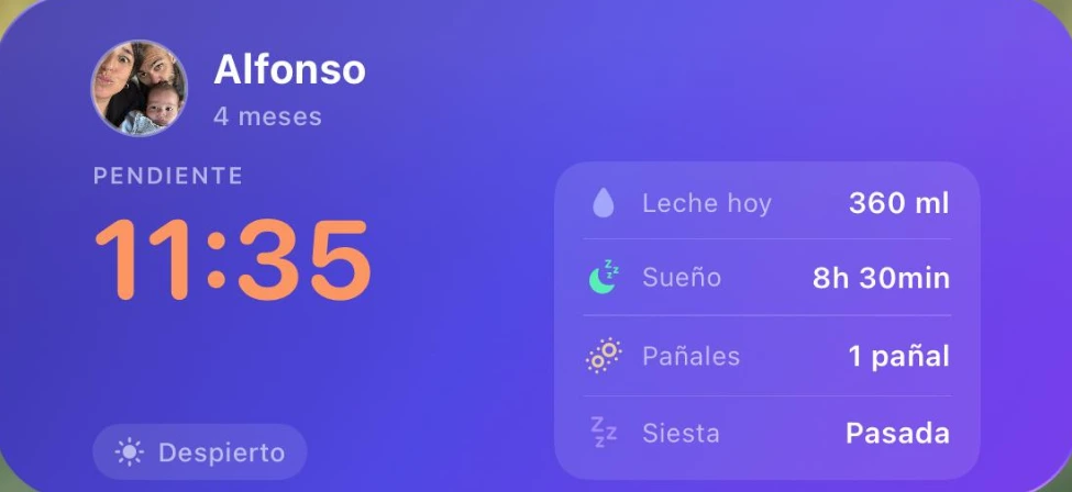 Widget de Alfonso en la pantalla de inicio del iPhone con la próxima toma y el resumen del día